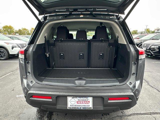 Photo of 2025 Gun Metallic Nissan Pathfinder