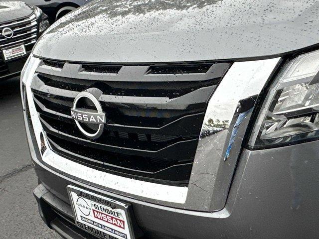 Photo of 2025 Gun Metallic Nissan Pathfinder