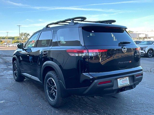 Photo of 2025 Black Nissan Pathfinder