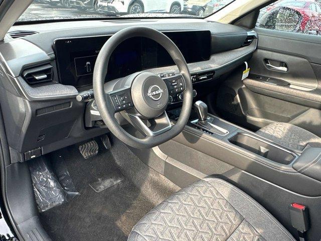 Photo of 2025 Super Black Nissan Kicks