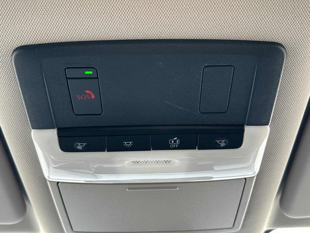 Photo of 2025 Champagne Silve Nissan Rogue