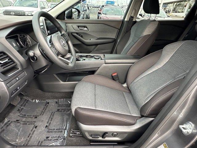 Photo of 2023 Gun Metallic Nissan Rogue