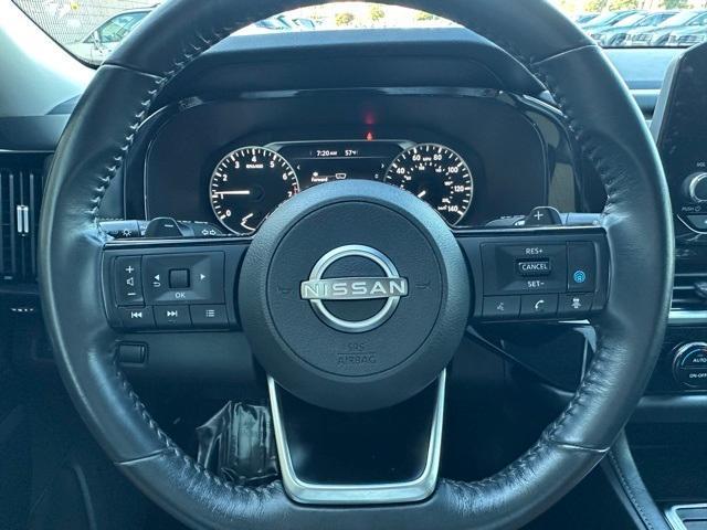 Photo of 2022 Black Nissan Pathfinder