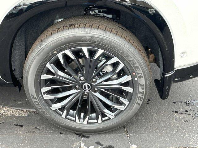 Photo of 2025 Everest White P Nissan Rogue
