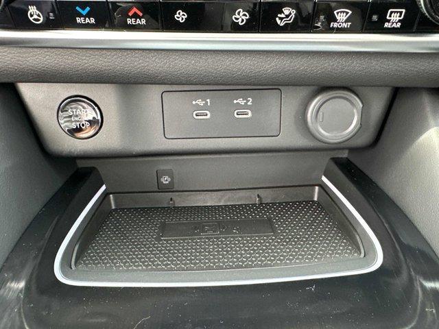Photo of 2025 Everest White P Nissan Rogue