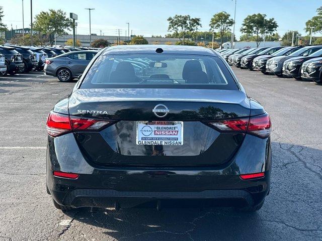 Photo of 2025 Black Nissan Sentra