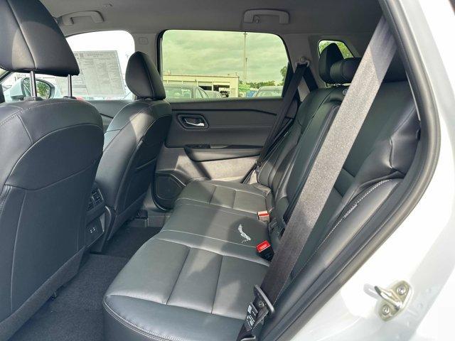 Photo of 2025 Everest White P Nissan Rogue