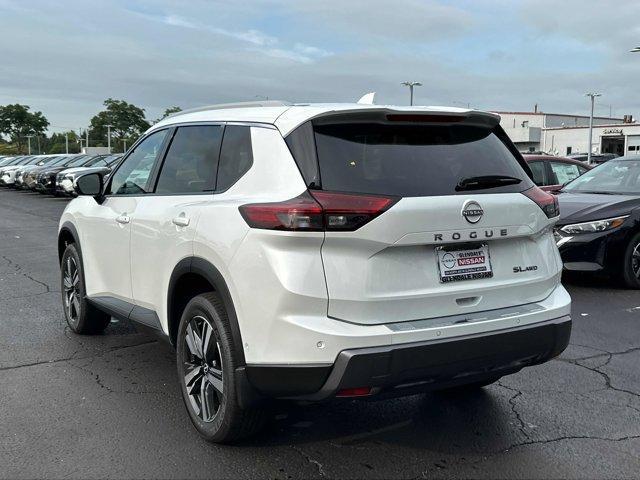 Photo of 2025 Everest White P Nissan Rogue