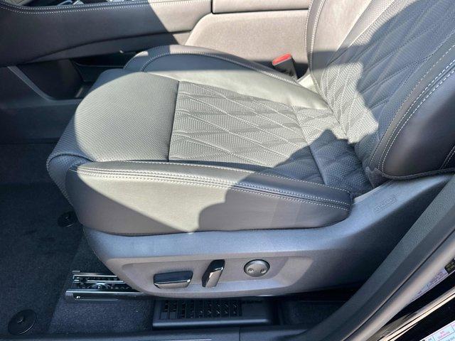 Photo of 2026 Black Nissan Rogue