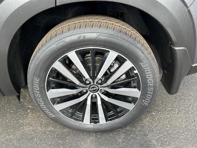 Photo of 2025 Gun Metallic Nissan Pathfinder