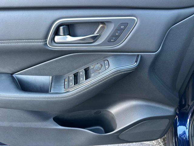 Photo of 2026 Deep Ocean Blue Nissan Rogue