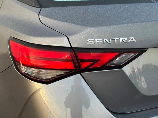 Photo of 2023 Gun Metallic Nissan Sentra