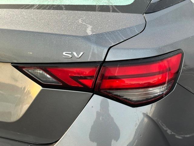 Photo of 2023 Gun Metallic Nissan Sentra