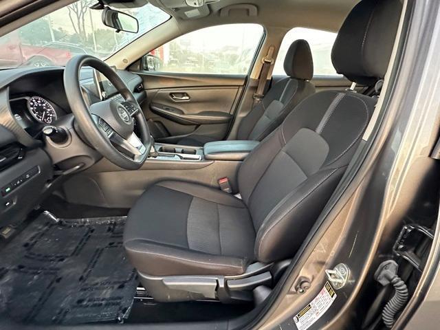 Photo of 2023 Gun Metallic Nissan Sentra