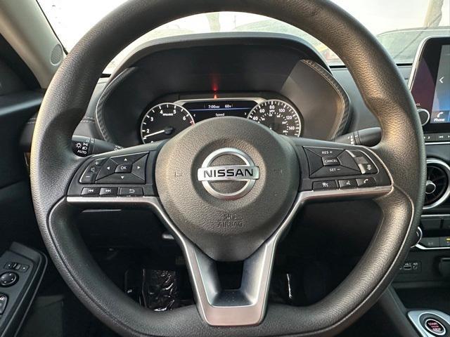 Photo of 2023 Gun Metallic Nissan Sentra