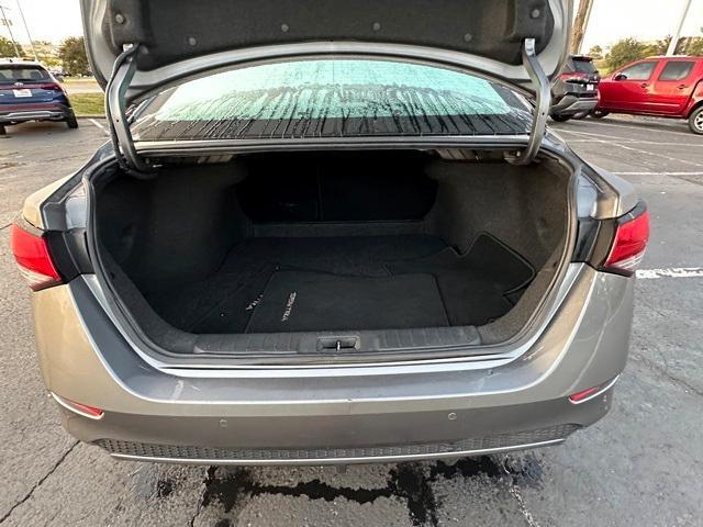 Photo of 2023 Gun Metallic Nissan Sentra