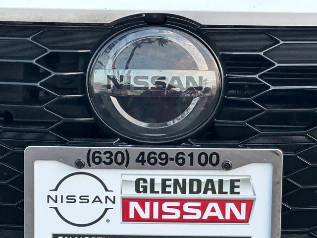 Photo of 2023 Aspen White Nissan Sentra