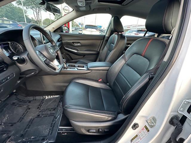 Photo of 2023 Aspen White Nissan Sentra