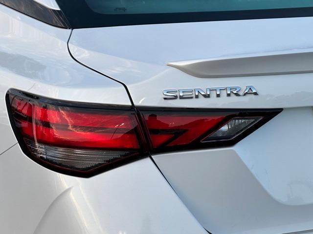 Photo of 2023 Aspen White Nissan Sentra