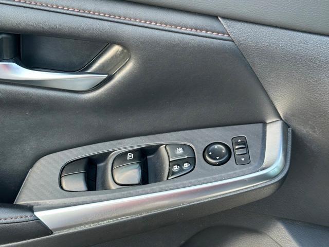 Photo of 2023 Aspen White Nissan Sentra