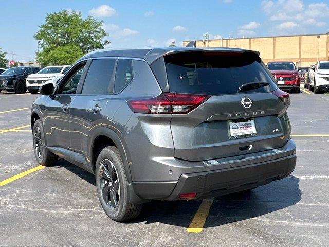Photo of 2025 Gun Metallic Nissan Rogue