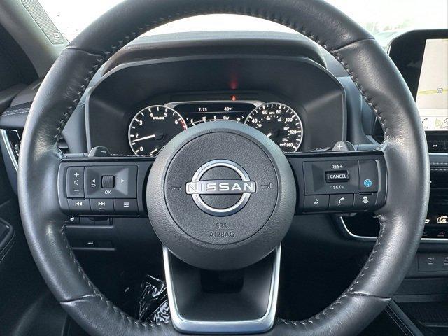 Photo of 2022 Scarlet Ember Nissan Rogue