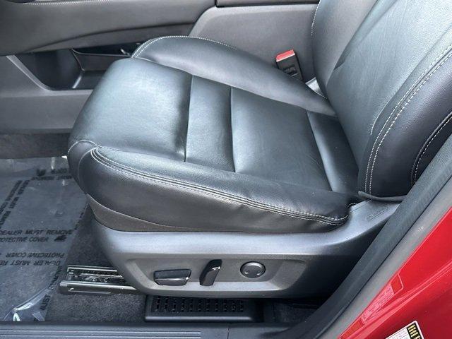 Photo of 2022 Scarlet Ember Nissan Rogue