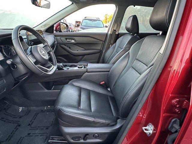 Photo of 2022 Scarlet Ember Nissan Rogue