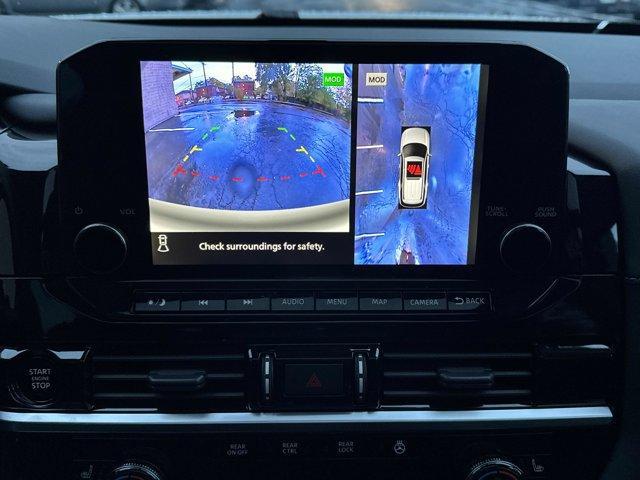 Photo of 2025 Everest White P Nissan Pathfinder