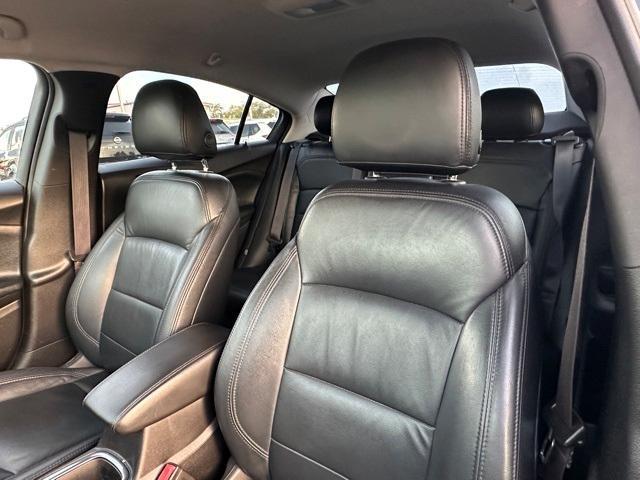 Photo of 2016 Blue Ray Metallic Chevrolet Cruze