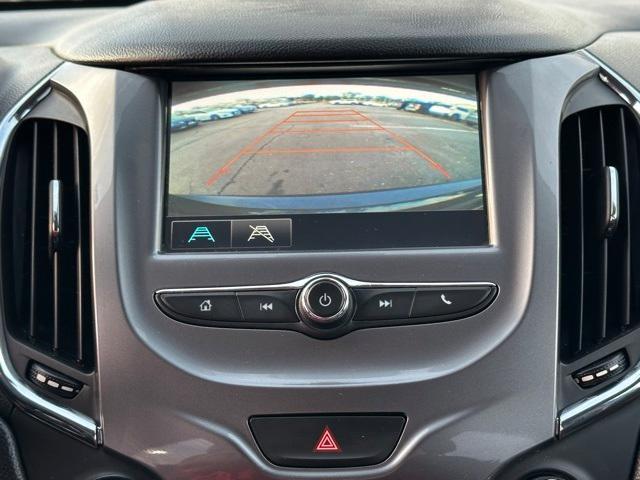 Photo of 2016 Blue Ray Metallic Chevrolet Cruze