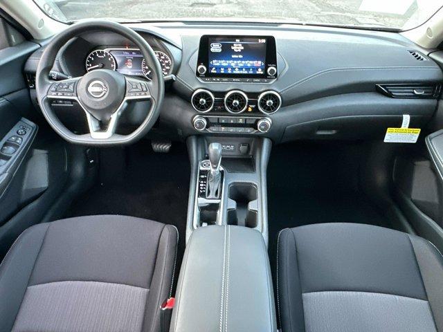 Photo of 2025 Black Nissan Sentra