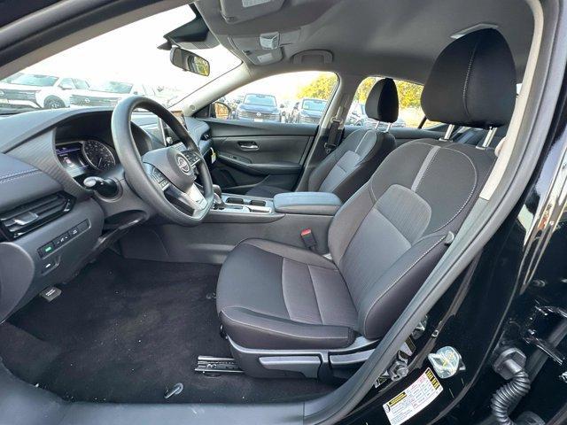 Photo of 2025 Black Nissan Sentra
