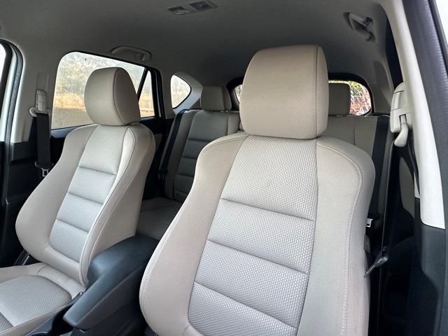 Photo of 2016 Crystal White Pearl Mazda CX-5