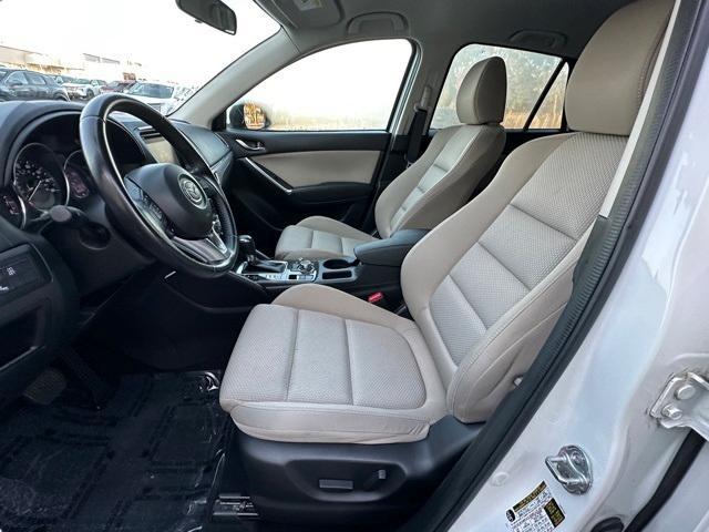 Photo of 2016 Crystal White Pearl Mazda CX-5