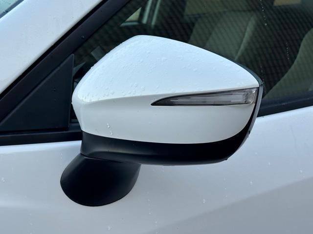 Photo of 2016 Crystal White Pearl Mazda CX-5