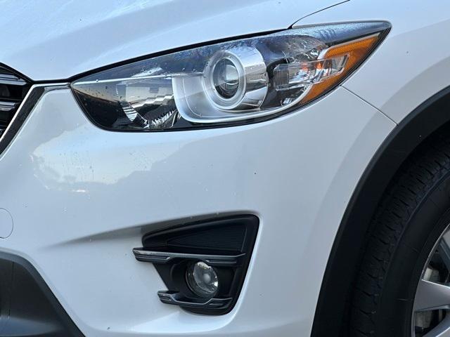 Photo of 2016 Crystal White Pearl Mazda CX-5