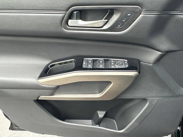 Photo of 2025 Black Nissan Pathfinder