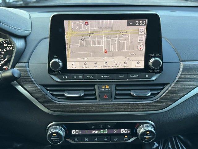 Photo of 2022 Scarlet Ember Nissan Altima