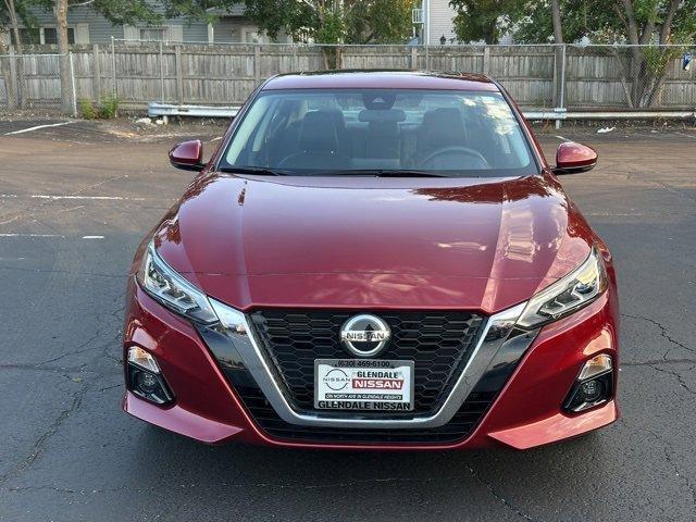 Photo of 2022 Scarlet Ember Nissan Altima