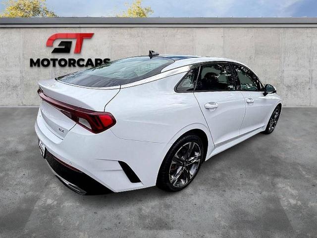Photo of 2021 Glacial White Pearl Kia K5