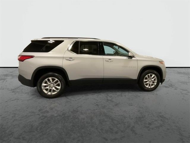 Photo of 2021 Gray Chevrolet Traverse