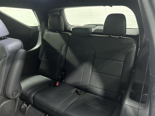 Photo of 2024 Blue Chevrolet Traverse
