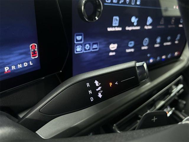Photo of 2024 Blue Chevrolet Traverse
