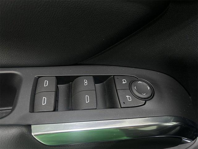 Photo of 2024 Blue Chevrolet Traverse