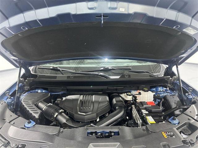 Photo of 2024 Blue Chevrolet Traverse