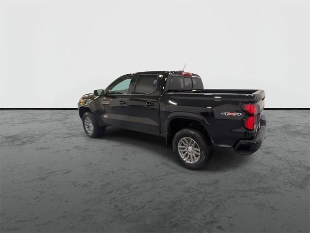Photo of 2025 Black Chevrolet Colorado