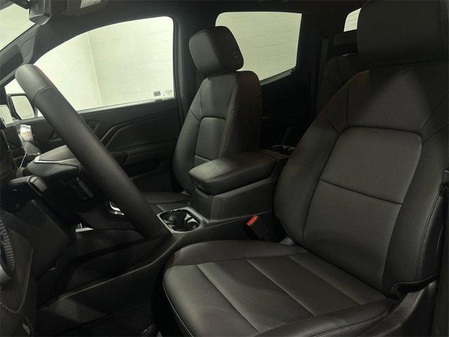 Photo of 2025 Black Chevrolet Colorado
