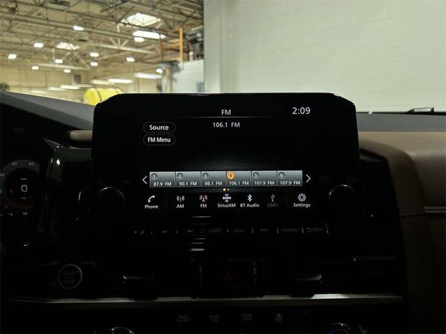 Photo of 2023 Boulder Gray Pearl Nissan Pathfinder