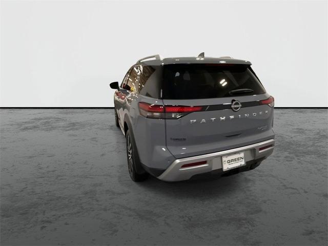 Photo of 2023 Boulder Gray Pearl Nissan Pathfinder